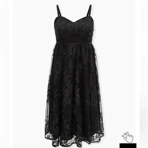 Torrid special occasion NWT black mesh and sequin midi dress